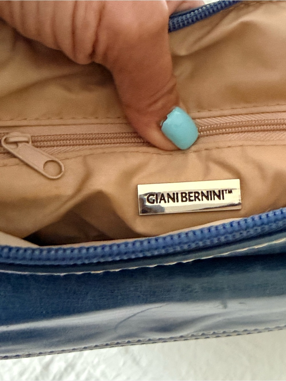 Navy Leather Giani Bernini Bag - Classic Women's Shoulder Bag - Picture 8 of 13